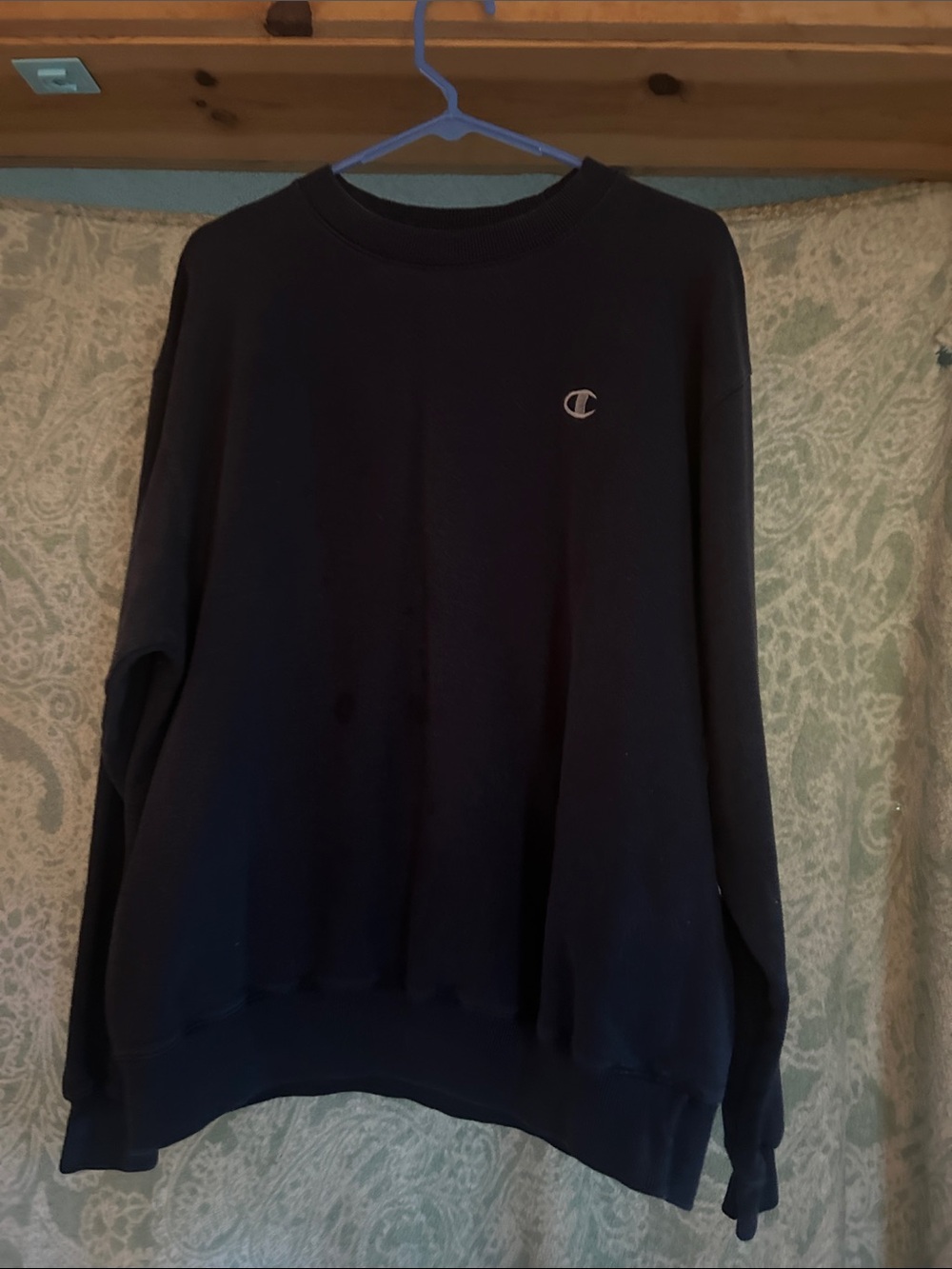 Champion Men's Crewneck Sweatshirt in Navy Blue with Small Logo